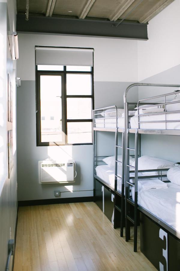 The Local Ny Hostel New York Bagian luar foto